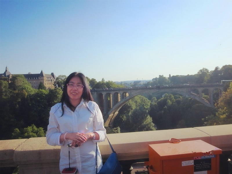 法定代表人:何莉 法定代表人:何莉