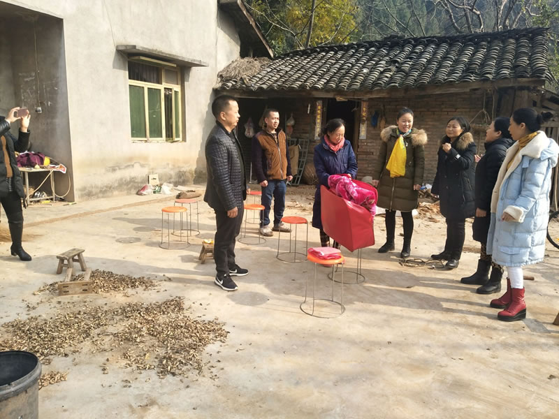 “責任正信，愛心公益”我們在行動——綿陽游仙區(qū)登仙村之行